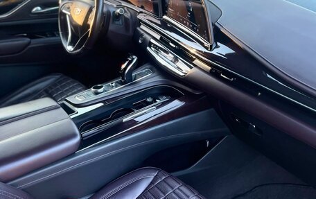 Cadillac Escalade V, 2021 год, 8 200 000 рублей, 12 фотография