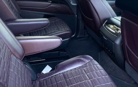 Cadillac Escalade V, 2021 год, 8 200 000 рублей, 17 фотография