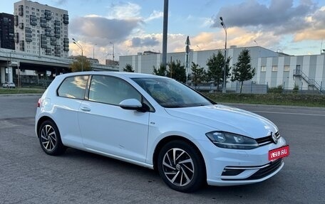 Volkswagen Golf VII, 2018 год, 1 825 000 рублей, 1 фотография