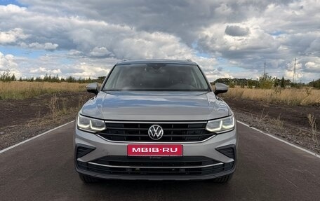 Volkswagen Tiguan II, 2021 год, 3 100 000 рублей, 1 фотография