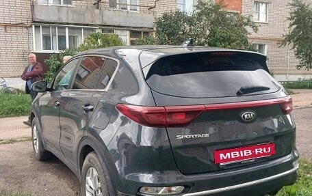KIA Sportage IV рестайлинг, 2018 год, 2 000 000 рублей, 4 фотография
