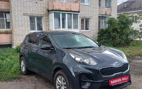 KIA Sportage IV рестайлинг, 2018 год, 2 000 000 рублей, 2 фотография