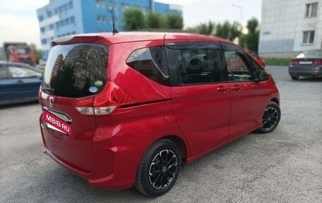 Honda Freed II, 2019 год, 1 470 000 рублей, 4 фотография