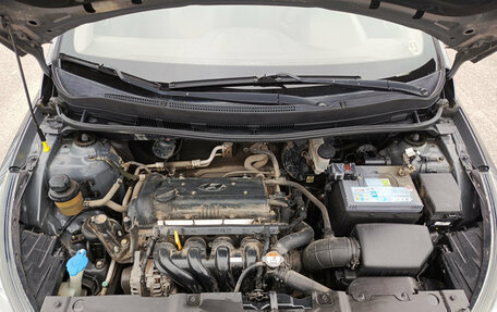Hyundai Solaris II рестайлинг, 2013 год, 665 000 рублей, 13 фотография
