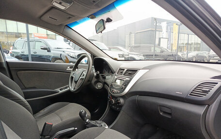 Hyundai Solaris II рестайлинг, 2013 год, 665 000 рублей, 15 фотография