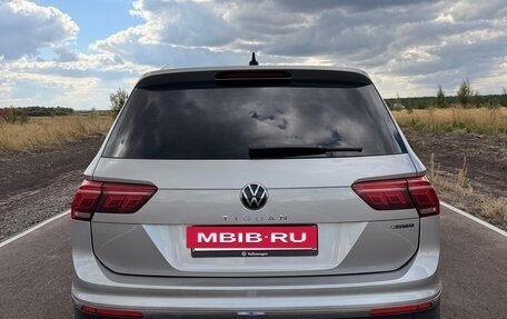 Volkswagen Tiguan II, 2021 год, 3 100 000 рублей, 2 фотография