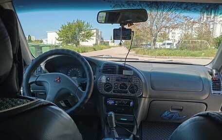 Mitsubishi Colt VI рестайлинг, 2001 год, 260 000 рублей, 8 фотография