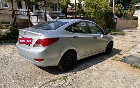 Hyundai Solaris II рестайлинг, 2013 год, 540 000 рублей, 3 фотография