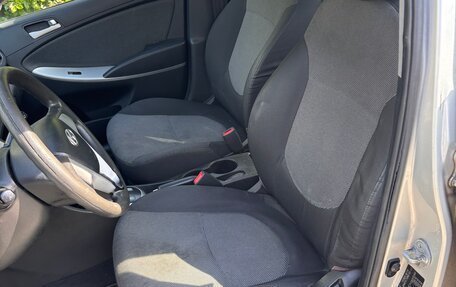 Hyundai Solaris II рестайлинг, 2013 год, 540 000 рублей, 9 фотография