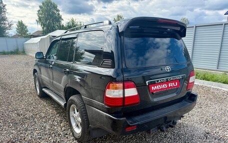 Toyota Land Cruiser 100 рестайлинг 2, 2003 год, 1 900 000 рублей, 6 фотография