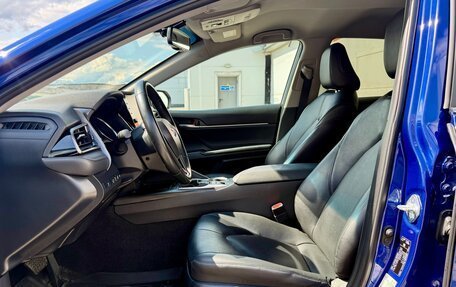 Toyota Camry, 2021 год, 3 100 000 рублей, 10 фотография