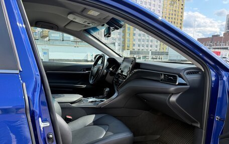 Toyota Camry, 2021 год, 3 100 000 рублей, 27 фотография