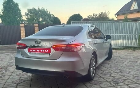 Toyota Camry, 2018 год, 2 050 000 рублей, 8 фотография
