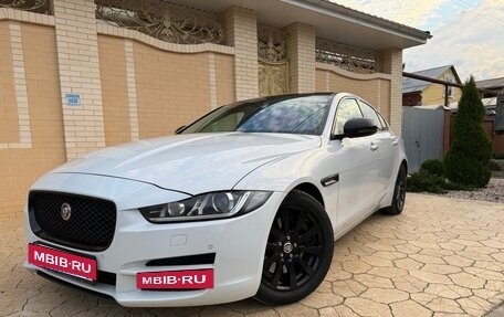 Jaguar XE I рестайлинг, 2015 год, 1 460 000 рублей, 7 фотография