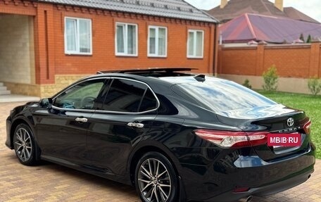 Toyota Camry, 2023 год, 2 980 000 рублей, 6 фотография