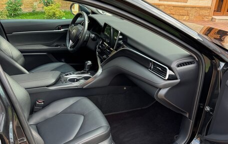 Toyota Camry, 2023 год, 2 980 000 рублей, 17 фотография