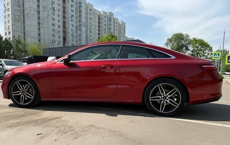 Mercedes-Benz E-Класс, 2018 год, 3 200 000 рублей, 5 фотография