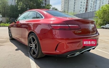 Mercedes-Benz E-Класс, 2018 год, 3 200 000 рублей, 4 фотография
