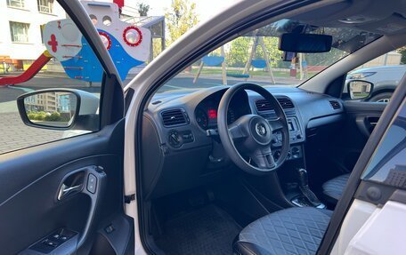 Volkswagen Polo VI (EU Market), 2012 год, 1 050 000 рублей, 18 фотография