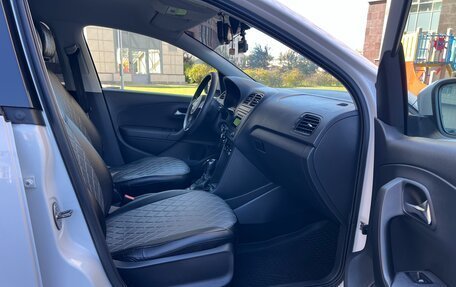 Volkswagen Polo VI (EU Market), 2012 год, 1 050 000 рублей, 19 фотография