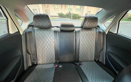 Volkswagen Polo VI (EU Market), 2012 год, 1 050 000 рублей, 25 фотография
