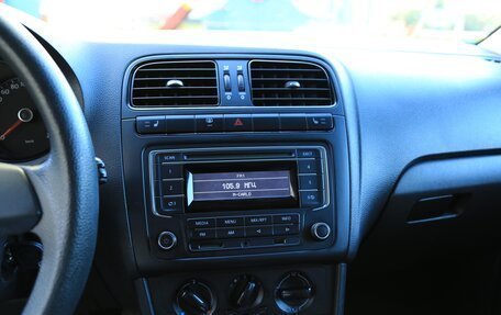 Volkswagen Polo VI (EU Market), 2012 год, 1 050 000 рублей, 29 фотография