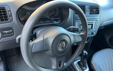 Volkswagen Polo VI (EU Market), 2012 год, 1 050 000 рублей, 30 фотография