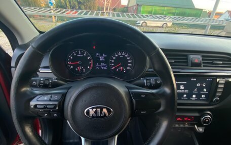 KIA Rio IV, 2018 год, 1 600 000 рублей, 10 фотография