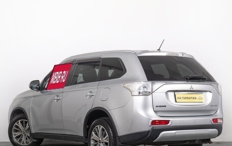 Mitsubishi Outlander III рестайлинг 3, 2014 год, 1 929 000 рублей, 6 фотография