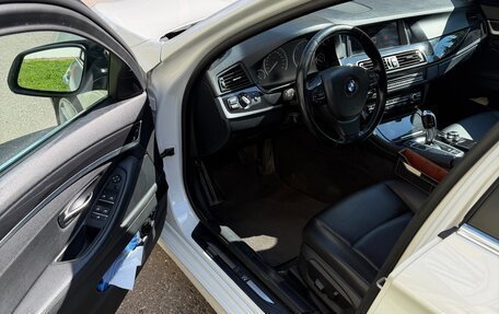 BMW 5 серия, 2014 год, 1 800 000 рублей, 5 фотография