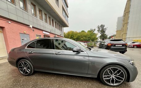 Mercedes-Benz E-Класс, 2020 год, 4 290 000 рублей, 4 фотография