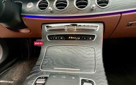 Mercedes-Benz E-Класс, 2020 год, 4 290 000 рублей, 17 фотография