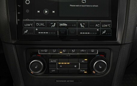 Volkswagen Golf VI, 2011 год, 900 000 рублей, 13 фотография