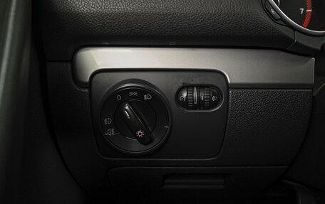 Volkswagen Golf VI, 2011 год, 900 000 рублей, 19 фотография