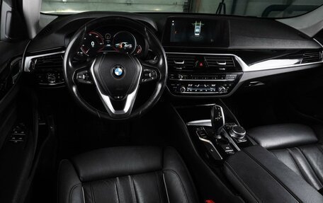 BMW 5 серия, 2017 год, 3 054 000 рублей, 6 фотография