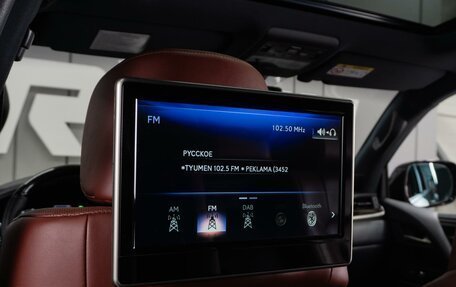 Lexus LX III, 2020 год, 10 800 000 рублей, 28 фотография