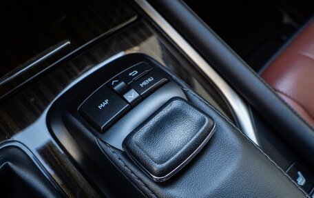 Lexus LX III, 2020 год, 10 800 000 рублей, 26 фотография