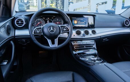 Mercedes-Benz E-Класс, 2020 год, 1 899 000 рублей, 6 фотография