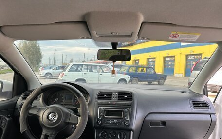 Volkswagen Polo VI (EU Market), 2011 год, 680 000 рублей, 14 фотография