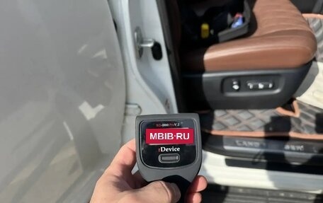Toyota Land Cruiser 200, 2017 год, 6 100 000 рублей, 21 фотография