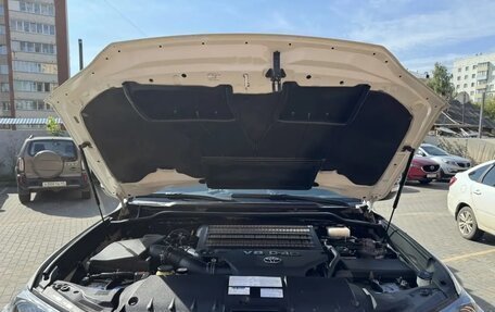 Toyota Land Cruiser 200, 2017 год, 6 100 000 рублей, 28 фотография