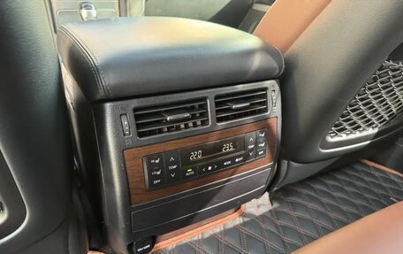Toyota Land Cruiser 200, 2017 год, 6 100 000 рублей, 30 фотография