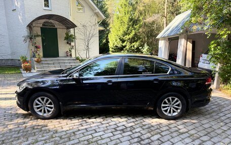 Volkswagen Passat B8 рестайлинг, 2017 год, 1 650 000 рублей, 5 фотография