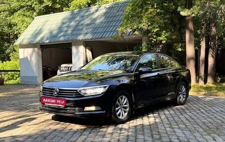 Volkswagen Passat B8 рестайлинг, 2017 год, 1 650 000 рублей, 4 фотография