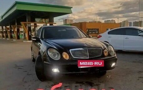 Mercedes-Benz E-Класс, 2004 год, 650 000 рублей, 5 фотография