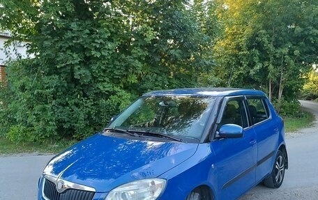 Skoda Fabia II, 2010 год, 415 000 рублей, 2 фотография