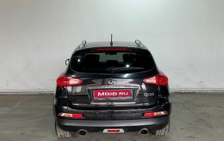 Infiniti QX50 I рестайлинг, 2015 год, 1 797 000 рублей, 5 фотография
