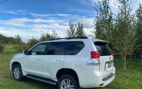 Toyota Land Cruiser Prado 150 рестайлинг 2, 2010 год, 2 490 000 рублей, 6 фотография