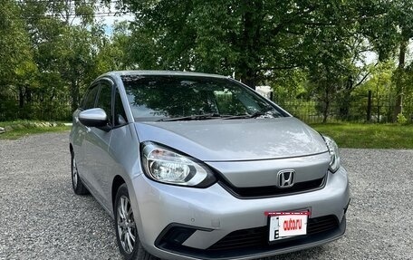 Honda Fit, 2021 год, 1 200 000 рублей, 2 фотография