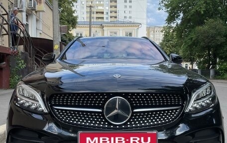 Mercedes-Benz C-Класс, 2019 год, 2 600 000 рублей, 1 фотография